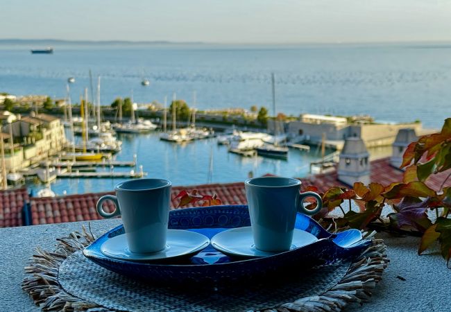 Appartamento a Duino-Aurisina - Alba sul mare - Portopiccolo Apartments Appartamento a Duino-Aurisina - Alba sul mare - Portopiccolo Apartments