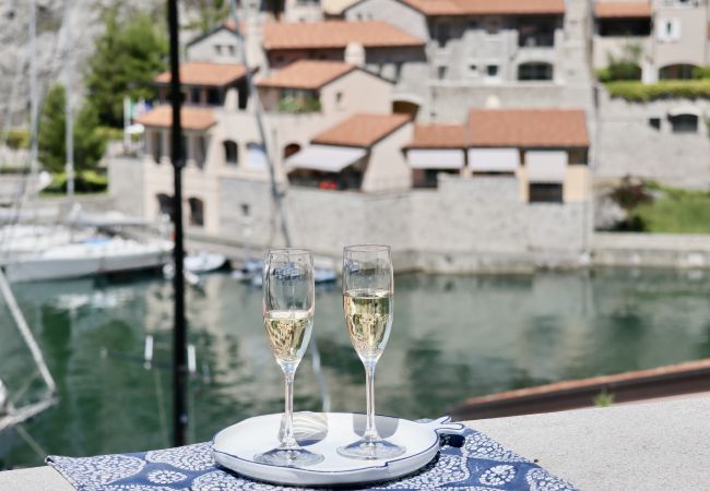 Ferienwohnung in Duino-Aurisina - Mediterranean view - Portopiccolo Apartments Ferienwohnung in Duino-Aurisina - Mediterranean view - Portopiccolo Apartments
