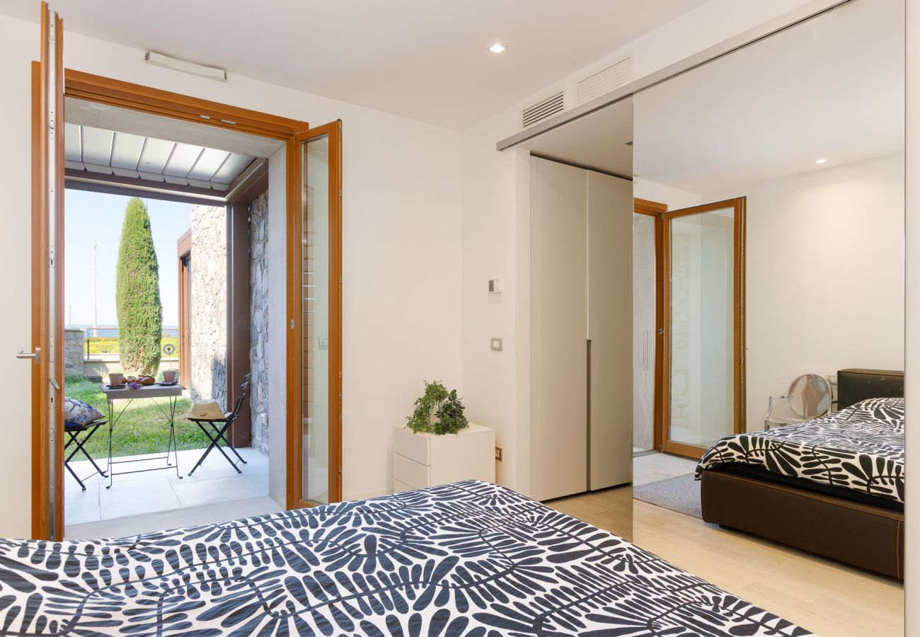Ferienwohnung in Duino-Aurisina - Giardino vista castello - Portopiccolo Apartments
