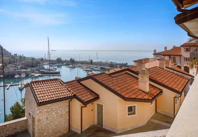 Апартаменты на Duino-Aurisina - Topazio nel Borgo - Portopiccolo Apartments Апартаменты на Duino-Aurisina - Topazio nel Borgo - Portopiccolo Apartments