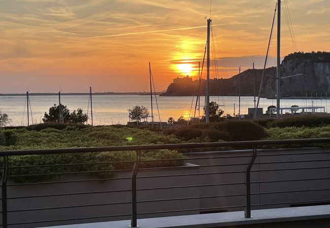 Апартаменты на Duino-Aurisina - Giardino vista castello - Portopiccolo Apartments Апартаменты на Duino-Aurisina - Giardino vista castello - Portopiccolo Apartments