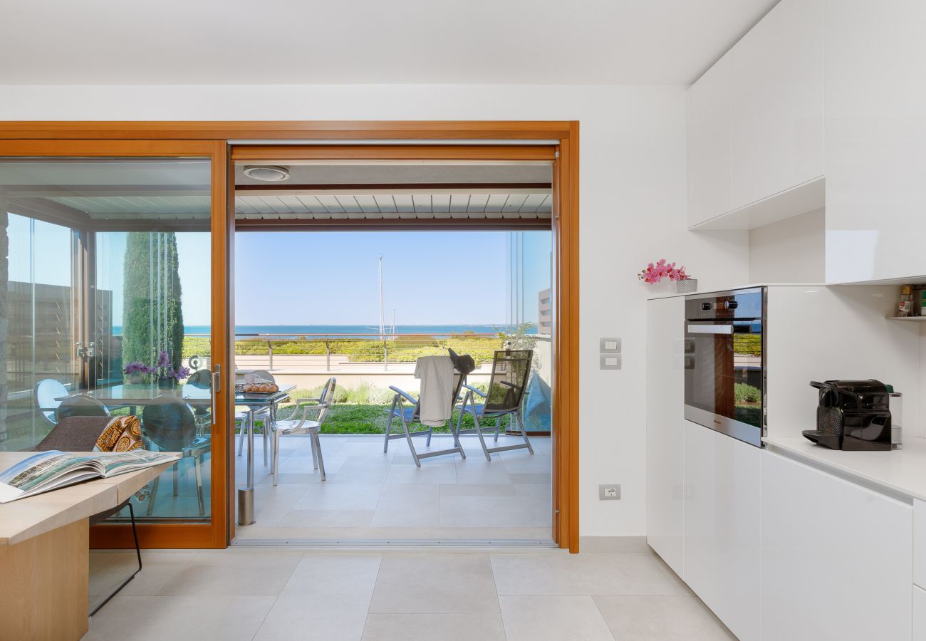 Апартаменты на Duino-Aurisina - Giardino vista castello - Portopiccolo Apartments
