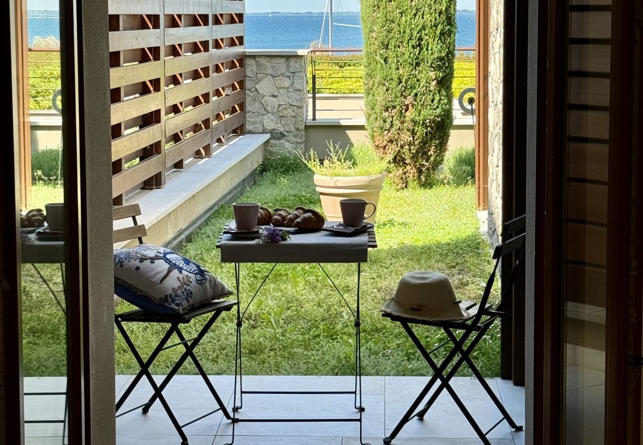 Апартаменты на Duino-Aurisina - Giardino vista castello - Portopiccolo Apartments